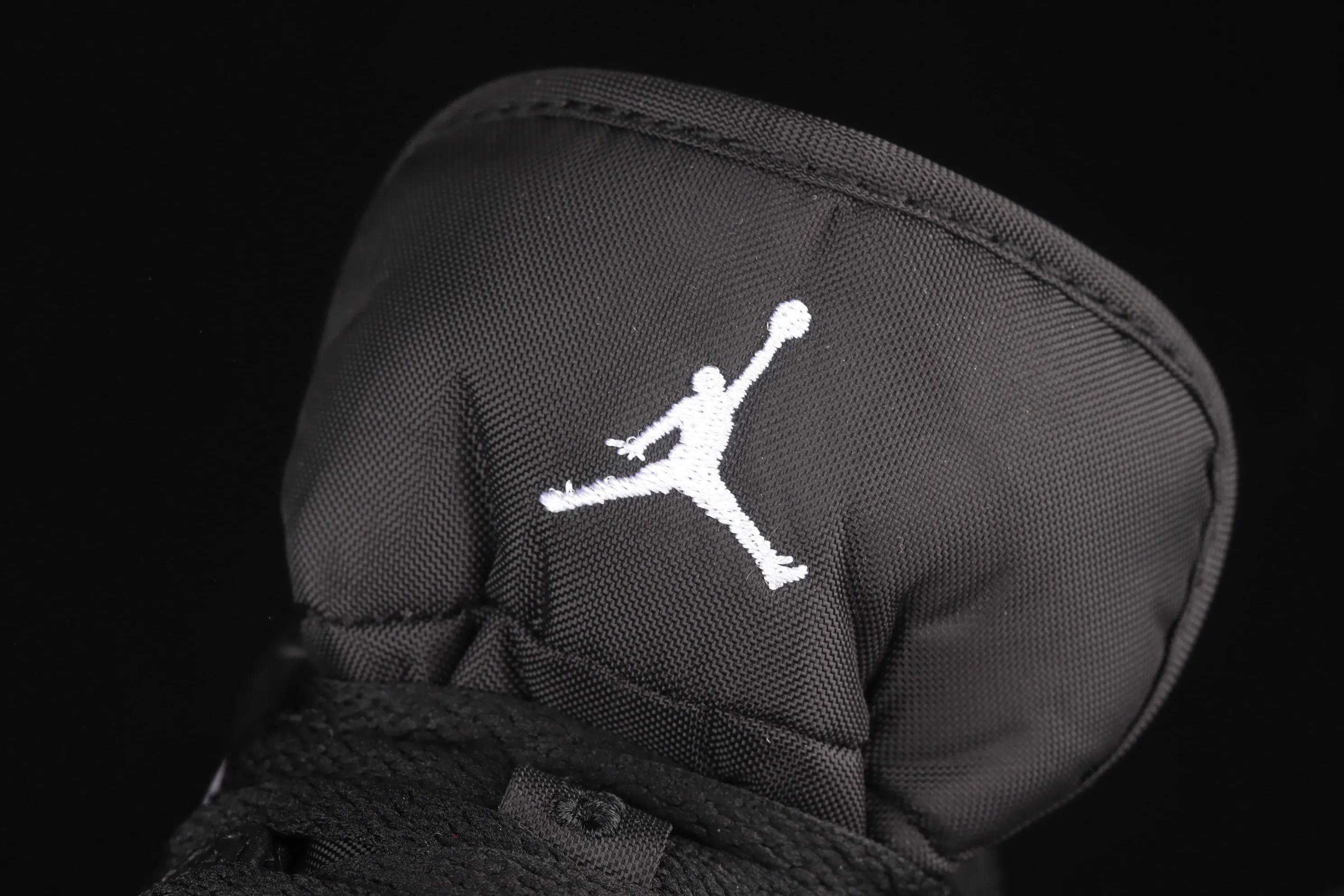 All categories Air Jordan Jordan series basketball shoes Air Jordan 1 Low G version pure original Air Jordan 1 Low AJ1 Joe 1 black red toe low-top cultural basketball shoes 553558-612